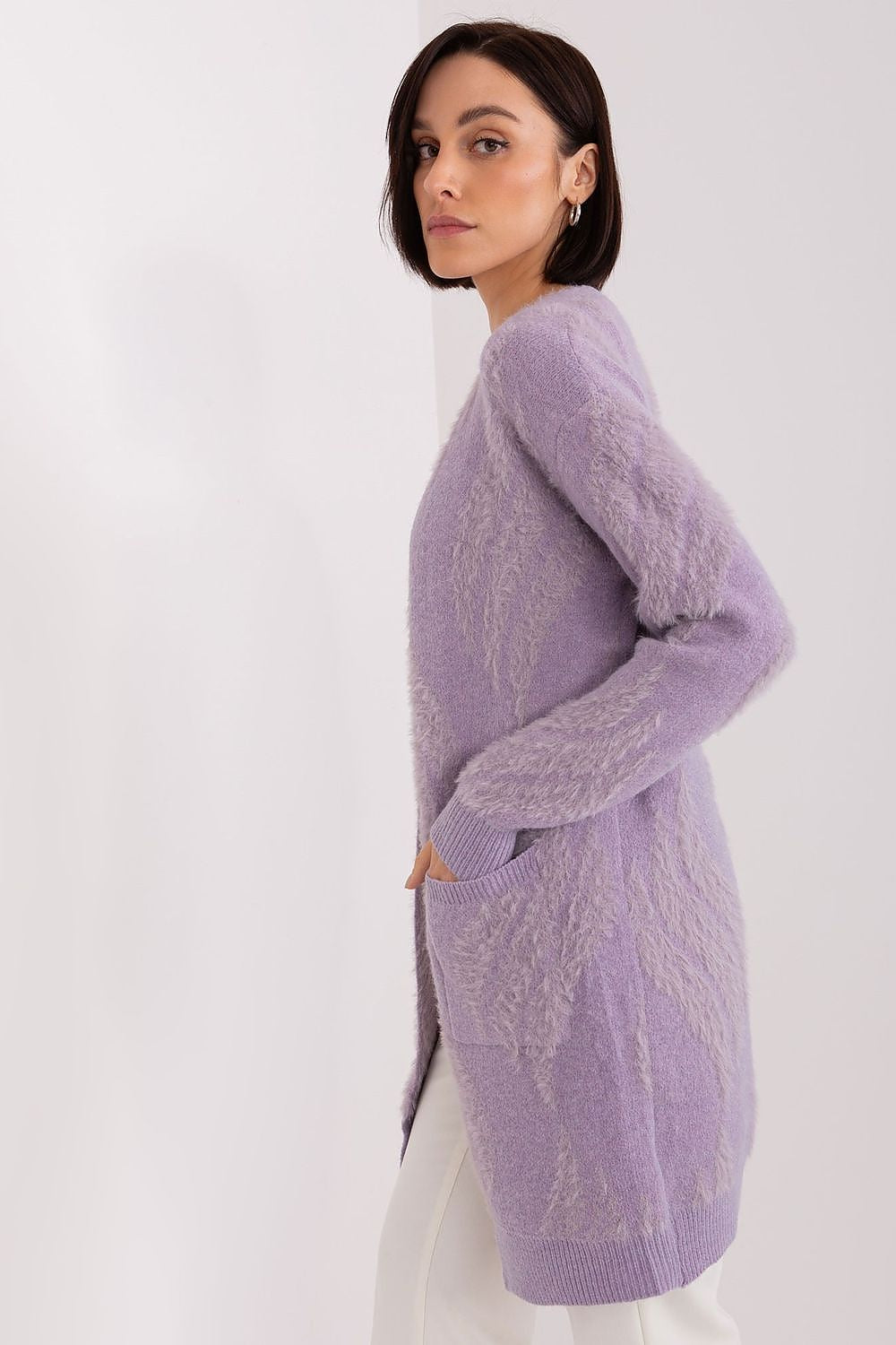  Cardigan model 188282 AT 