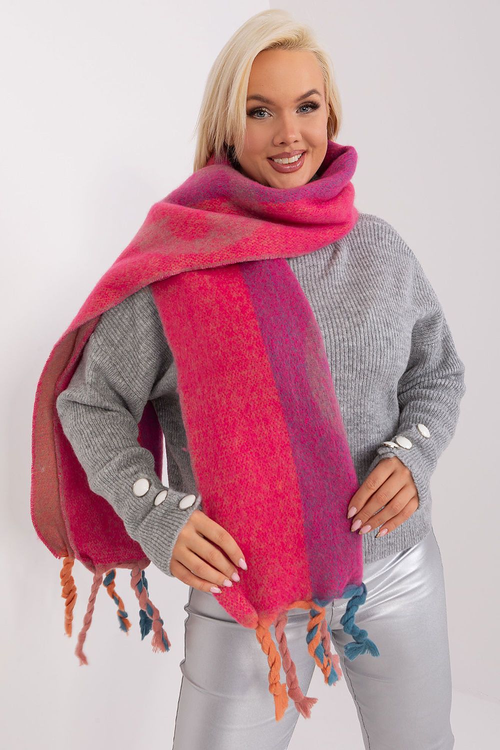  Shawl model 190549 AT 