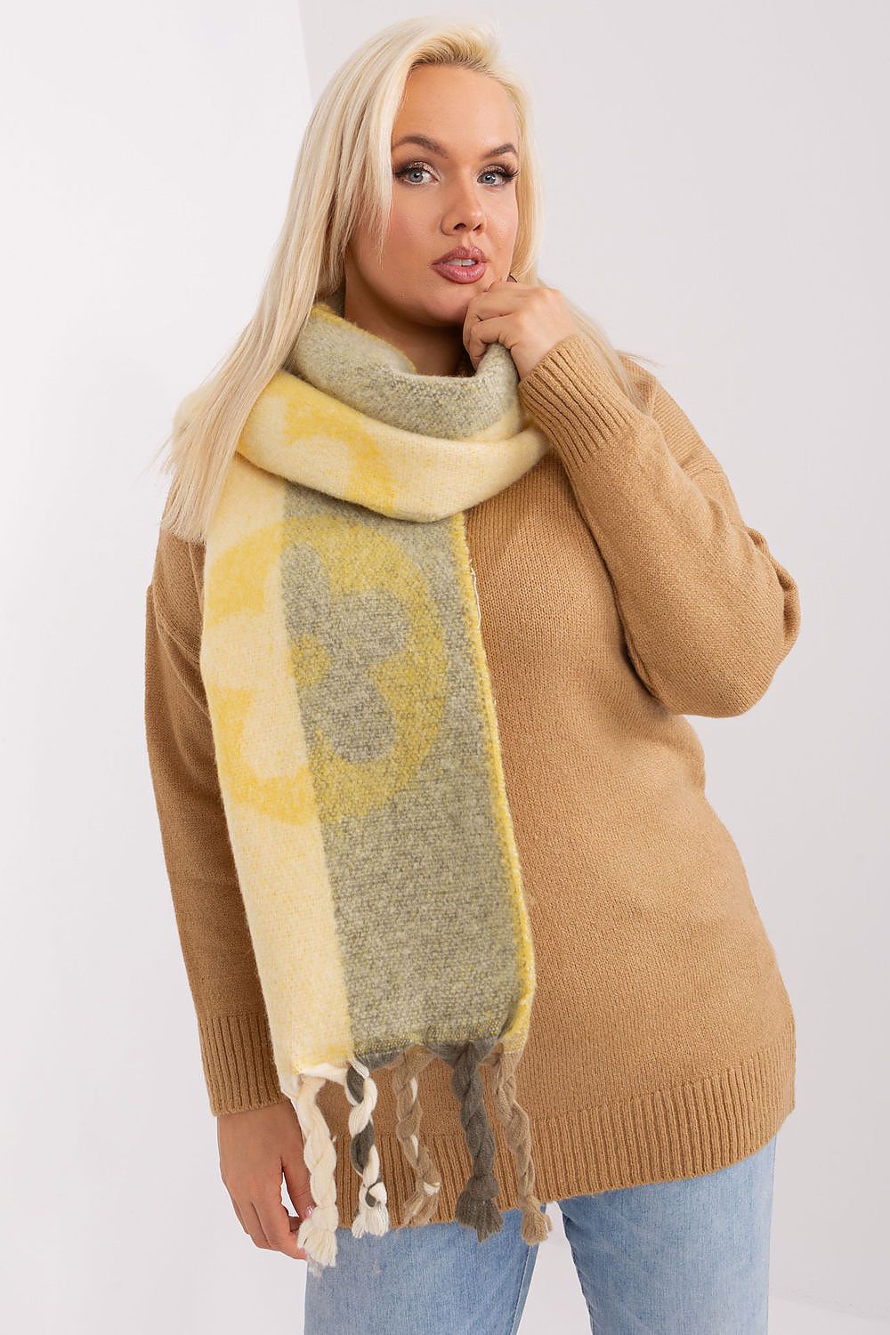  Shawl model 190554 AT 