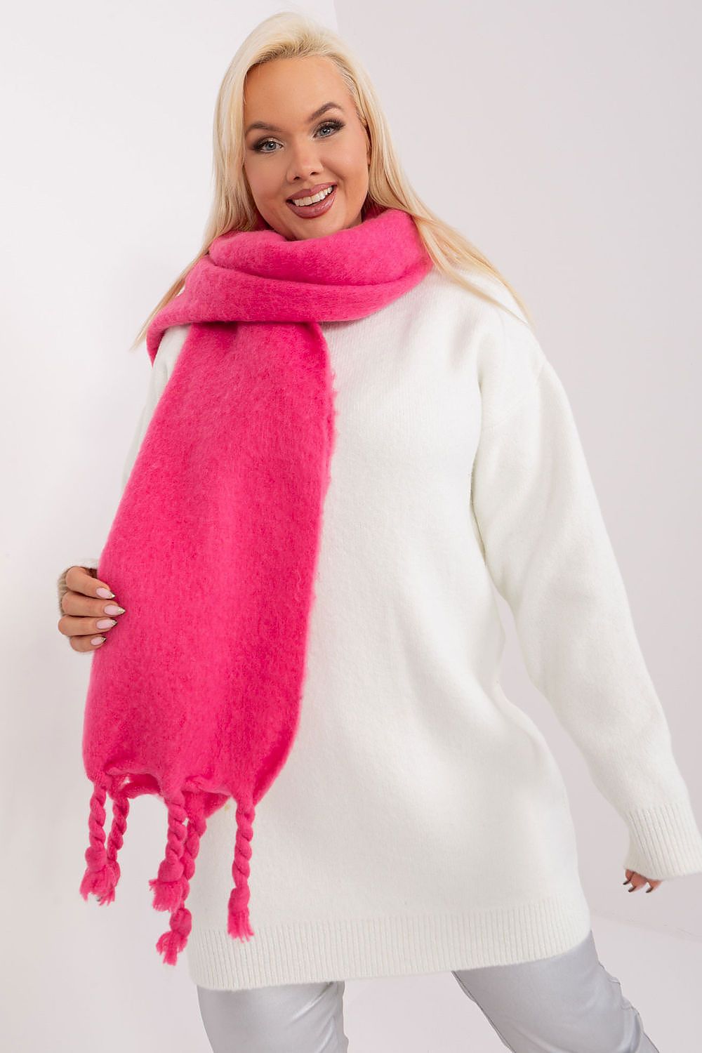  Shawl model 190573 AT 