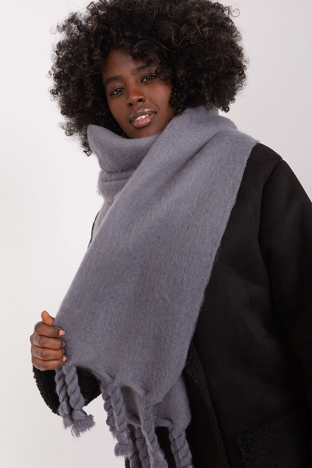  Shawl model 190582 AT 