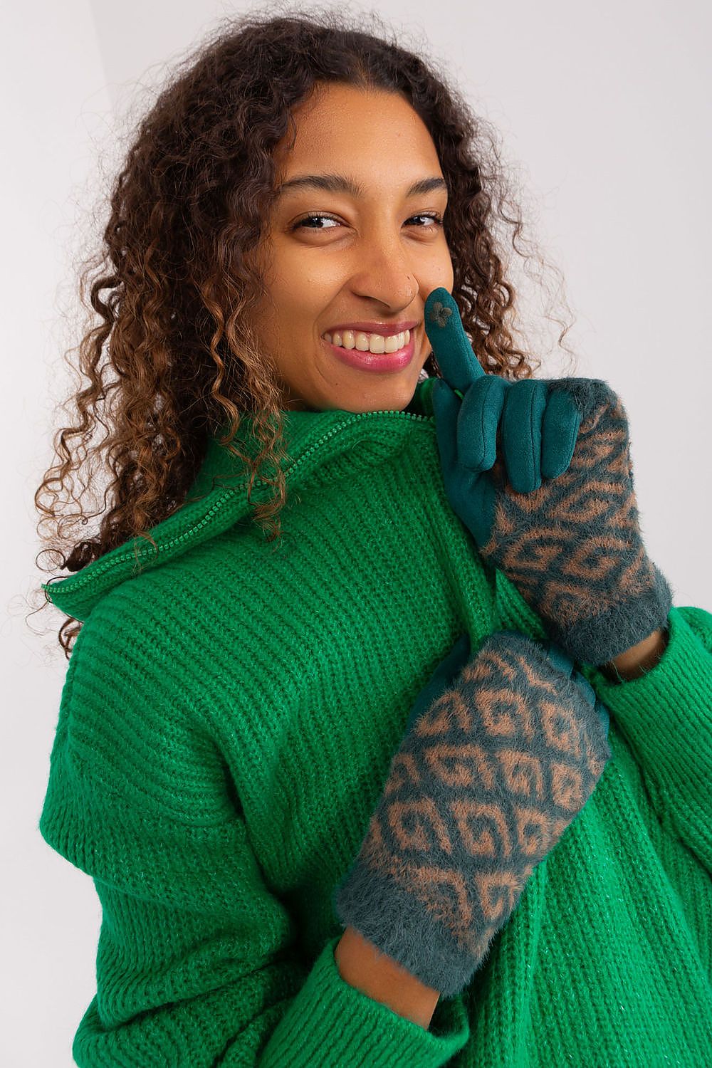  Gloves model 191092 AT 