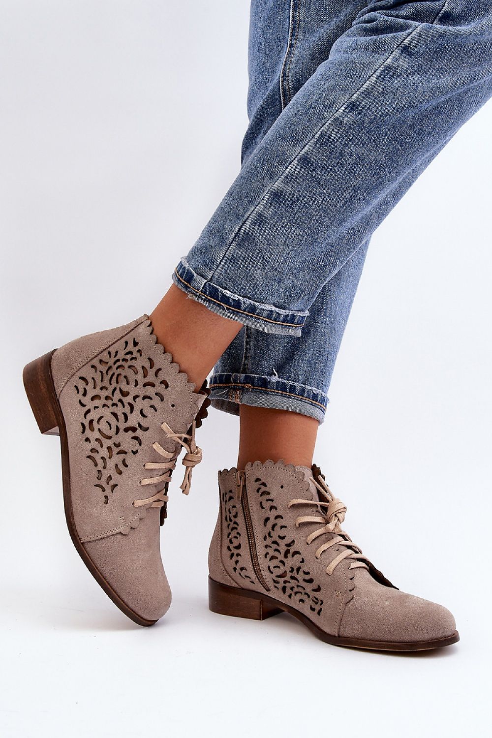  Boots model 191867 Step in style 