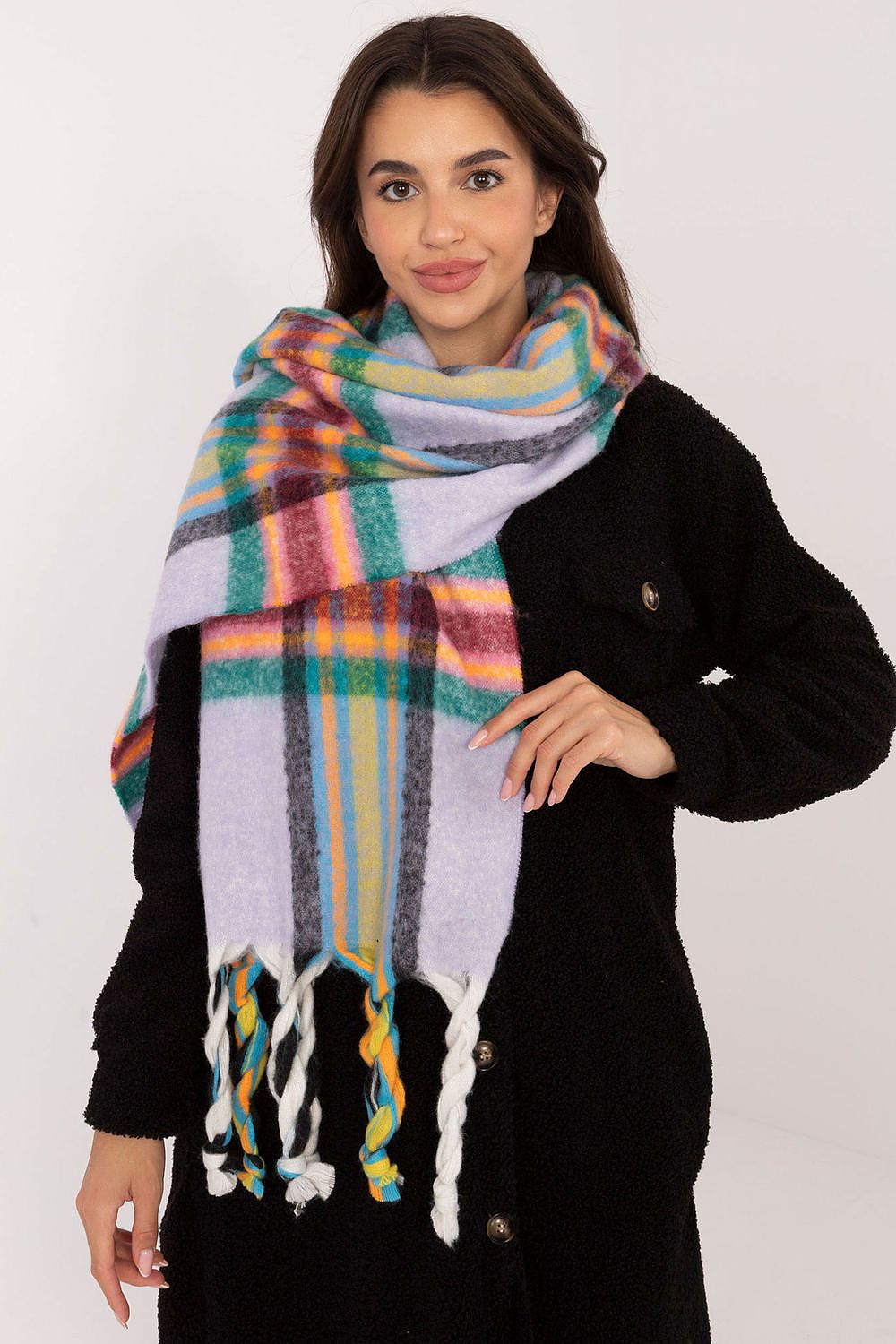  Shawl model 202582 AT 