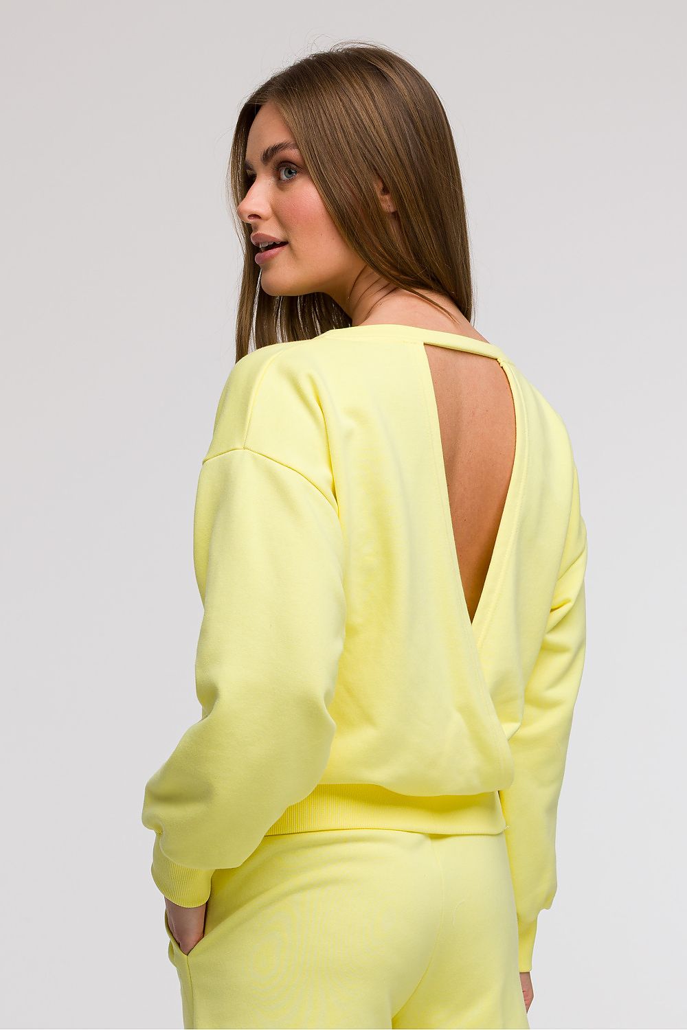  Sweatshirt model 211529 BeWear 