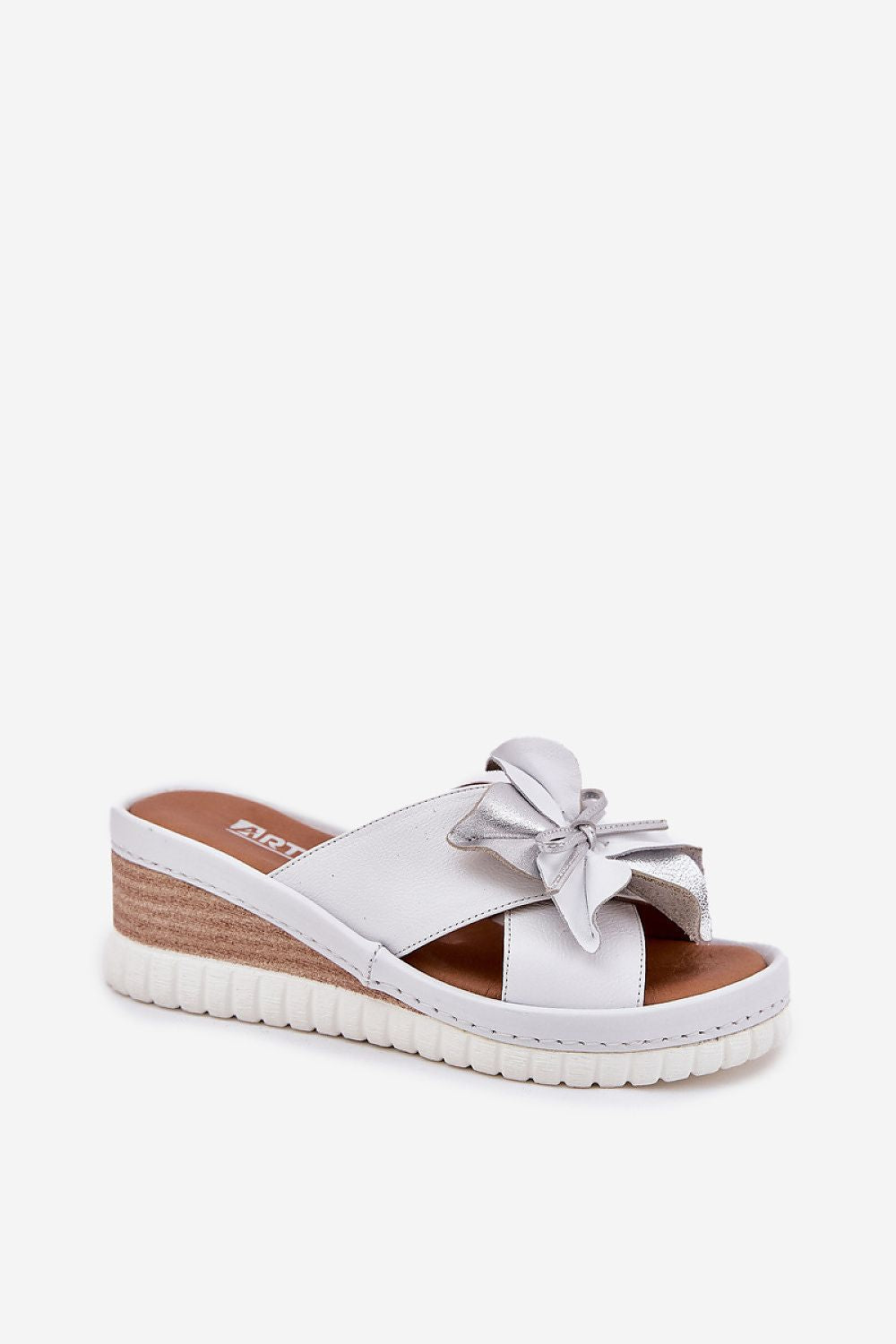  Buskin model 212703 Step in style 