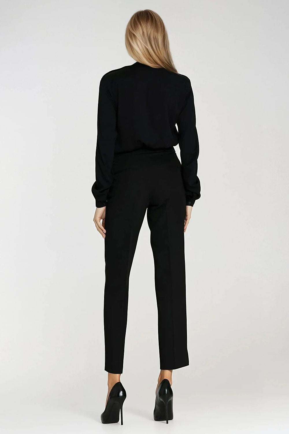  Women trousers model 217600 Nife 