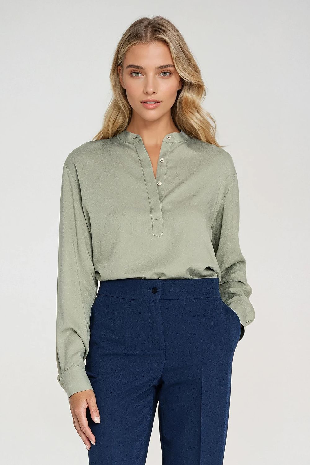  Blouse model 218903 Nife 