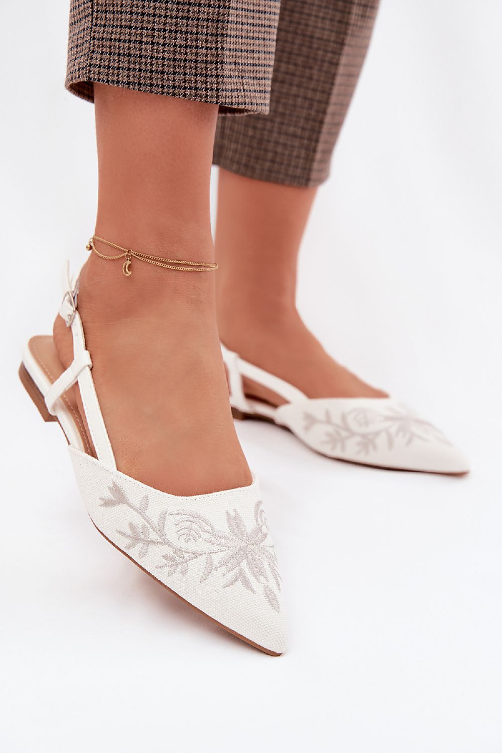  Sandals model 225628 Step in style 