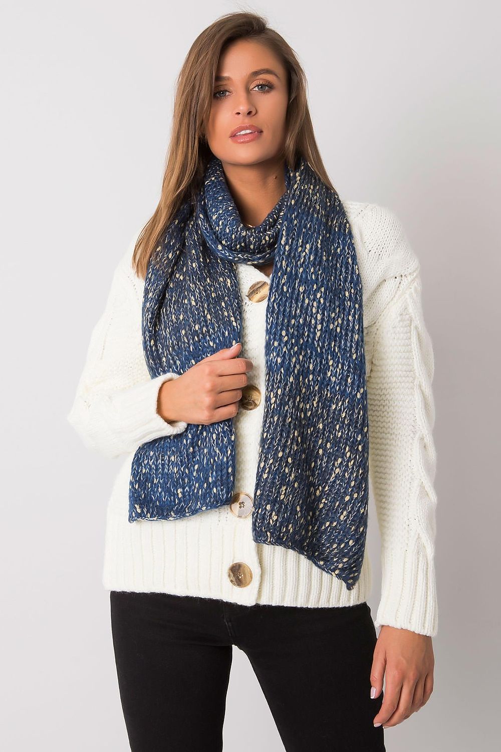  Shawl model 161165 AT 