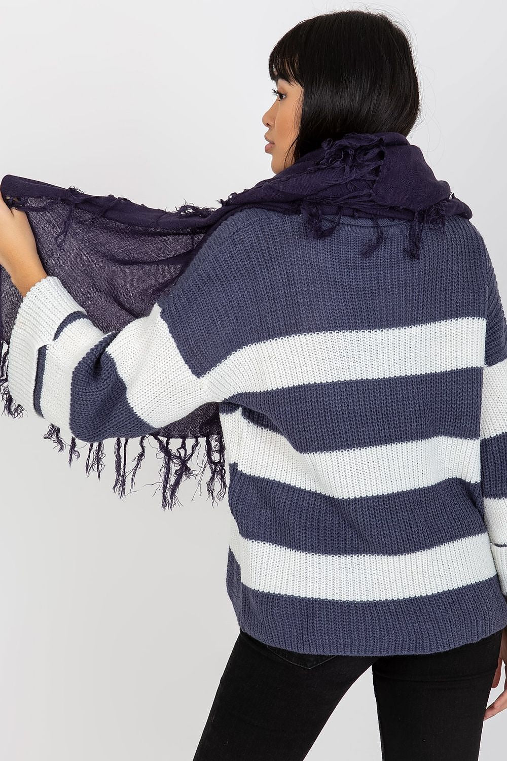  Shawl model 174882 AT 
