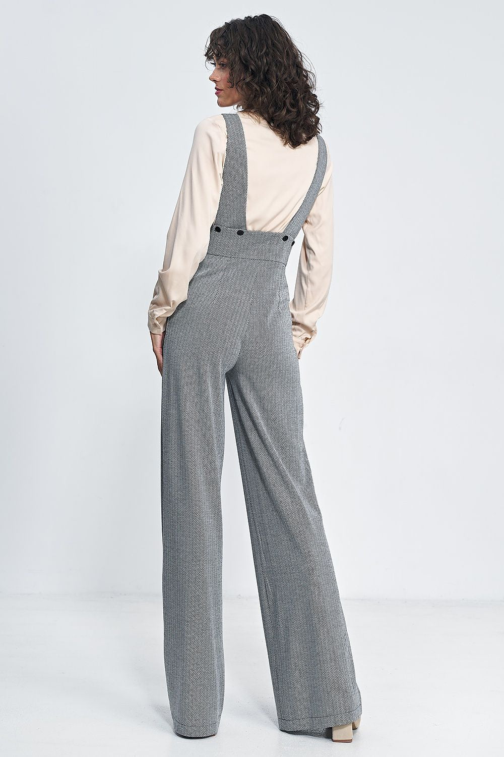  Suit model 184602 Nife 