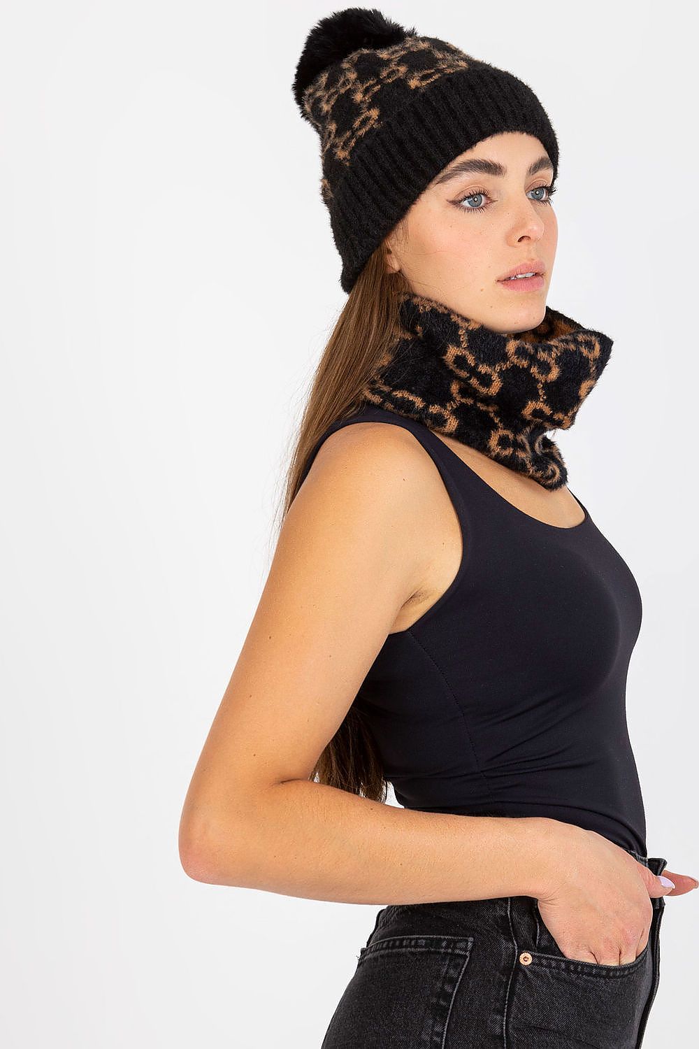 Cap model 185911 AT 